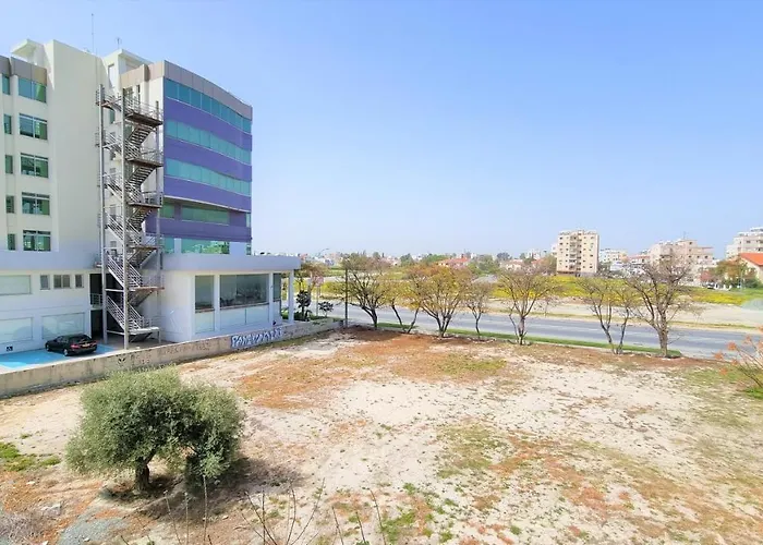 Daire Comfy In A Shared Near Salt Lake With Internet And Netflix Larnaca