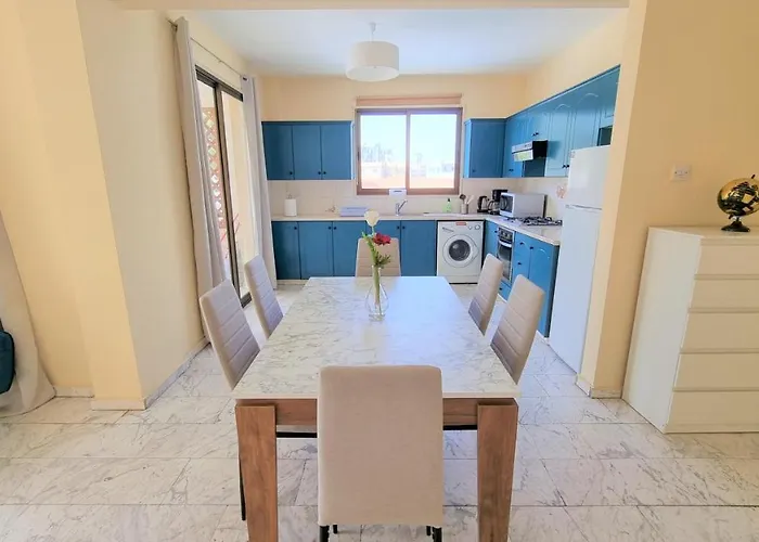 דירה Comfy In A Shared Near Salt Lake With Internet And Netflix