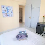Comfy In A Shared Near Salt Lake With Internet And Netflix Larnaca